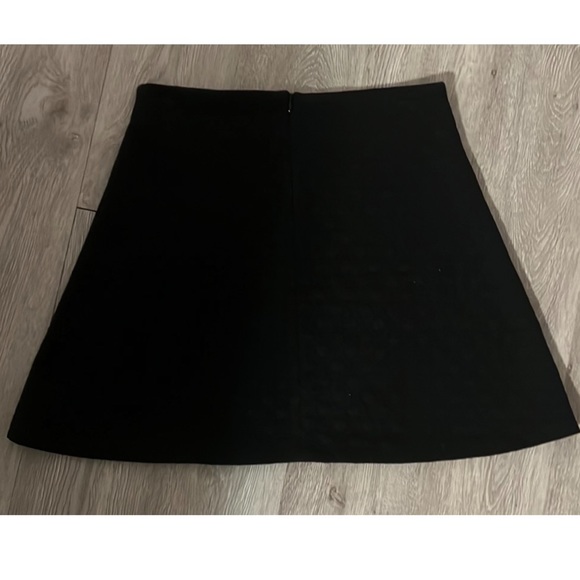 Black Skirt - Picture 6 of 7